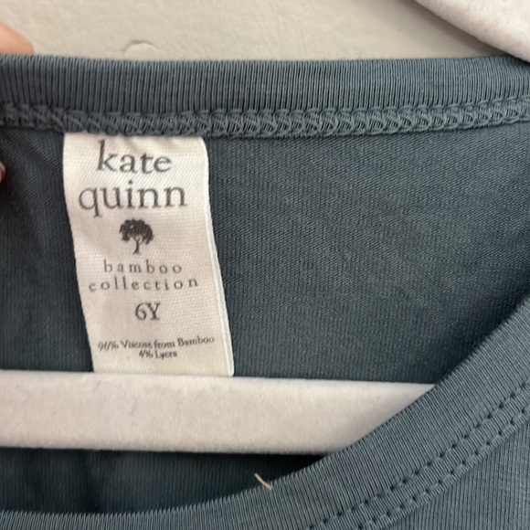 Kate Quinn Bamboo Long Sleeve Pocket Boxy Tee 6Y - Picture 2 of 3